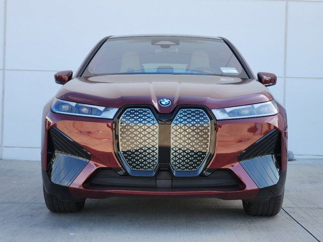 2025 BMW iX xDrive50