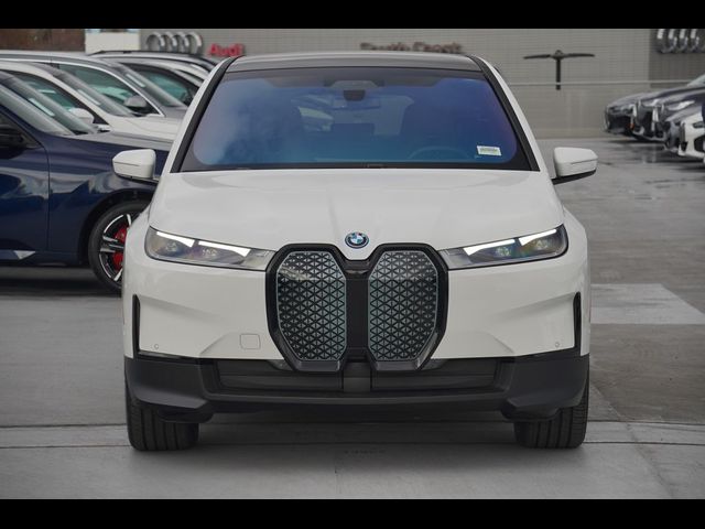 2025 BMW iX xDrive50