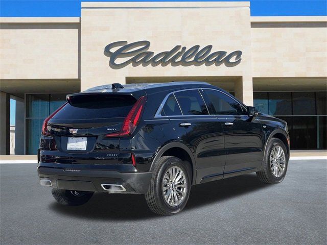 2025 Cadillac XT4 Premium Luxury