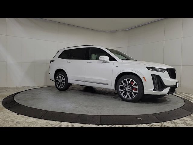 2025 Cadillac XT6 Sport