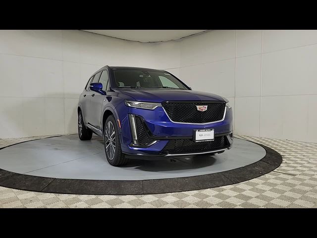 2025 Cadillac XT6 Sport