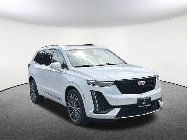 2025 Cadillac XT6 Sport
