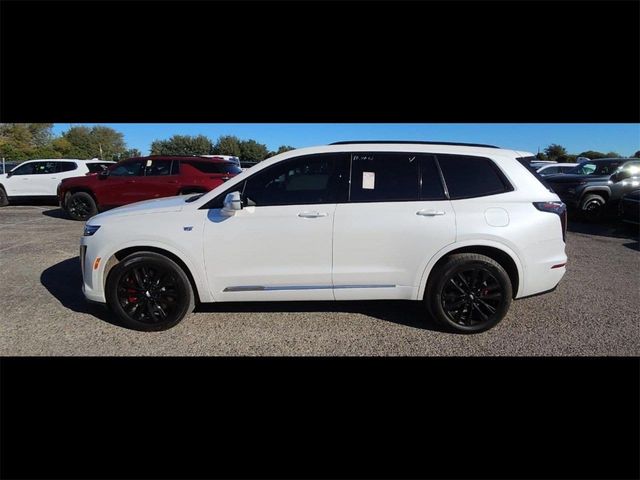 2025 Cadillac XT6 Sport