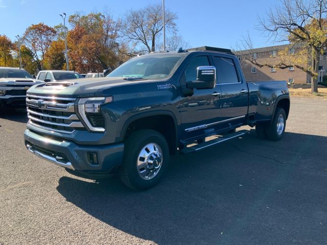 2025 Chevrolet Silverado 3500HD High Country