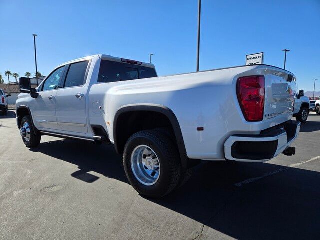 2025 Chevrolet Silverado 3500HD High Country