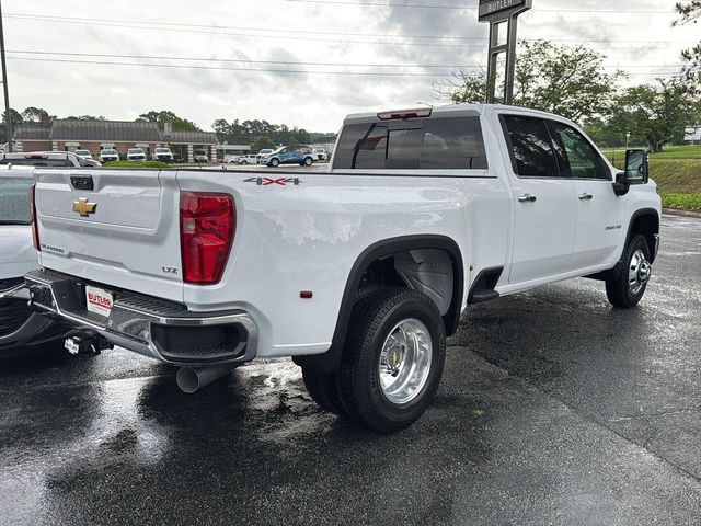 2025 Chevrolet Silverado 3500HD LTZ