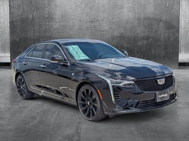 2025 Cadillac CT4 Luxury