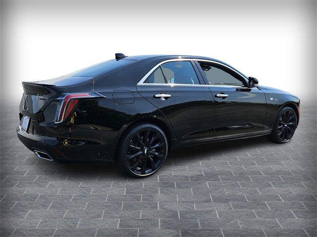 2025 Cadillac CT4 Luxury