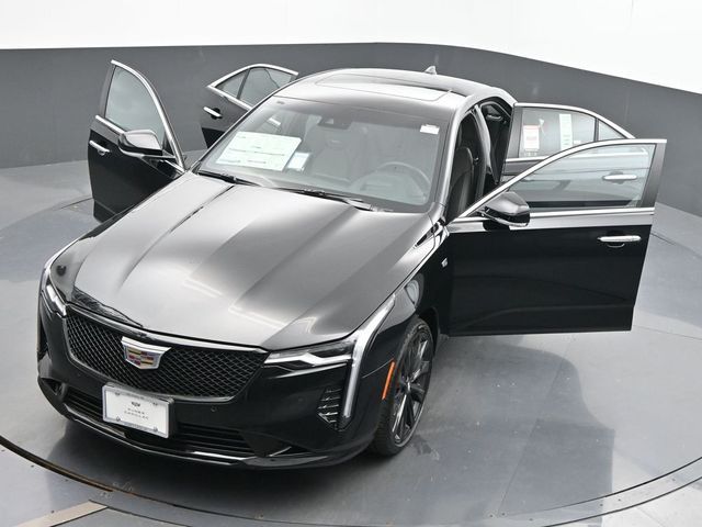 2025 Cadillac CT4 Premium Luxury