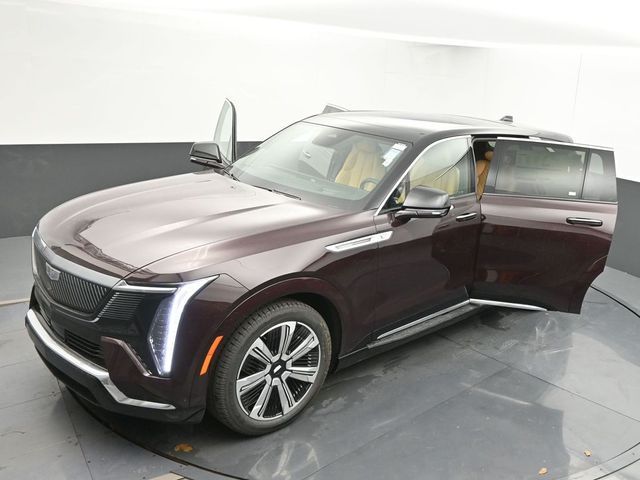 2025 Cadillac Escalade IQ Luxury 2