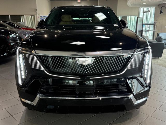 2025 Cadillac Escalade IQ Luxury 2