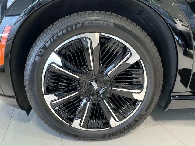 2025 Cadillac Escalade IQ Sport 1