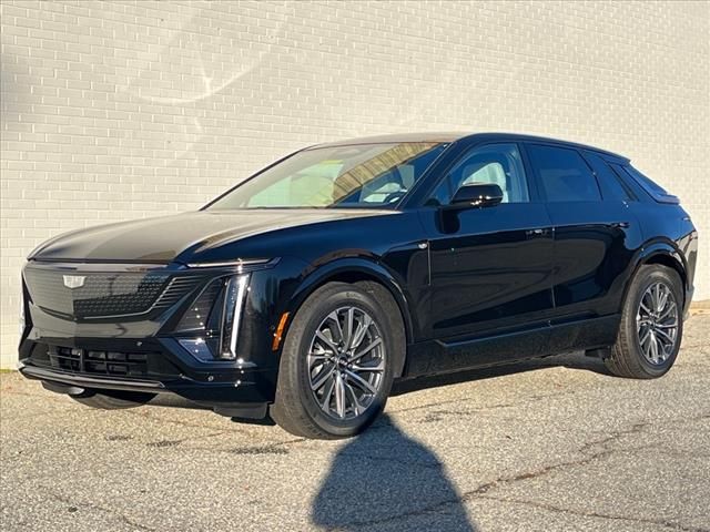 2025 Cadillac LYRIQ Sport