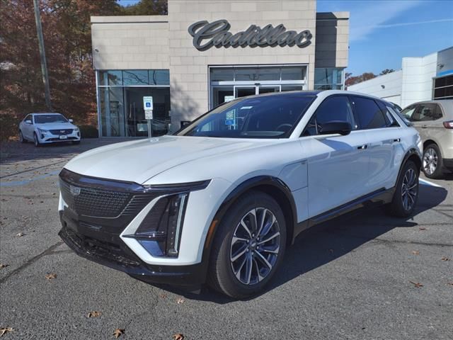 2025 Cadillac LYRIQ Sport