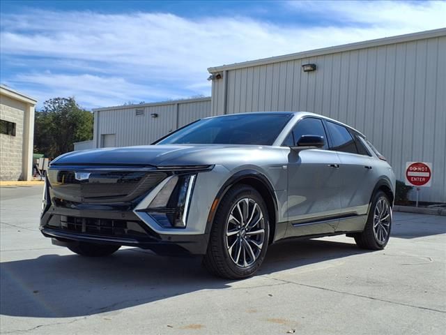 2025 Cadillac LYRIQ Sport