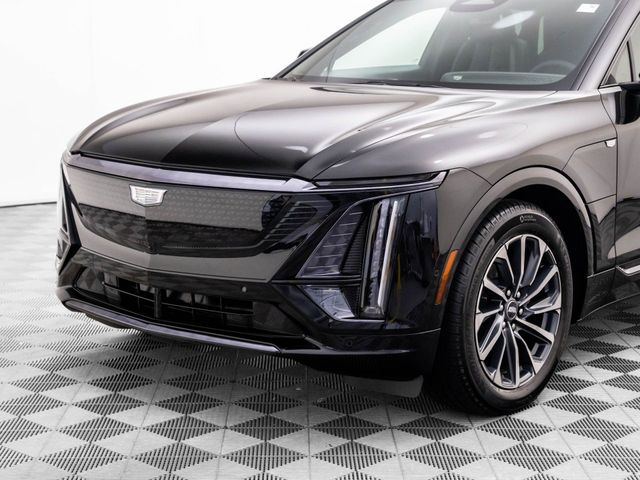 2025 Cadillac LYRIQ Sport