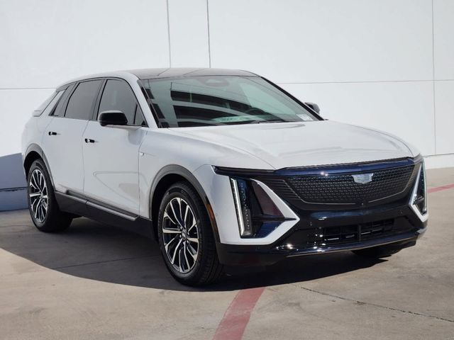 2025 Cadillac LYRIQ Sport