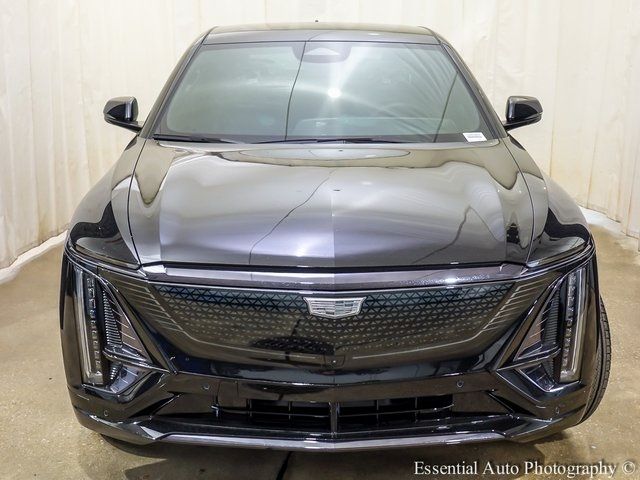 2025 Cadillac LYRIQ Sport