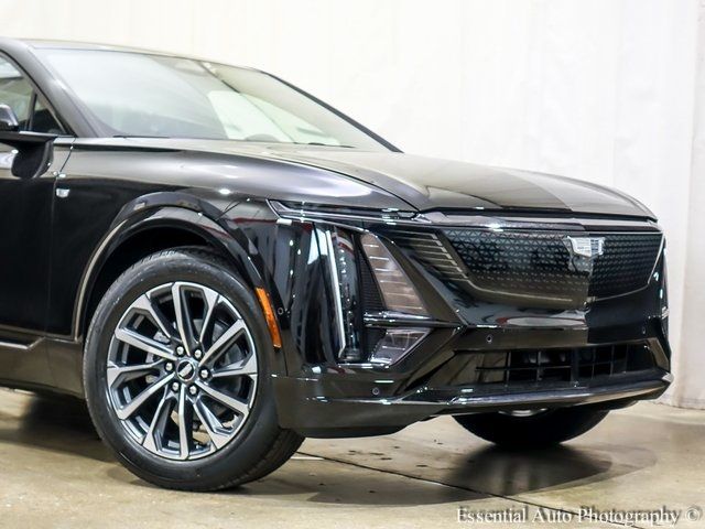 2025 Cadillac LYRIQ Sport