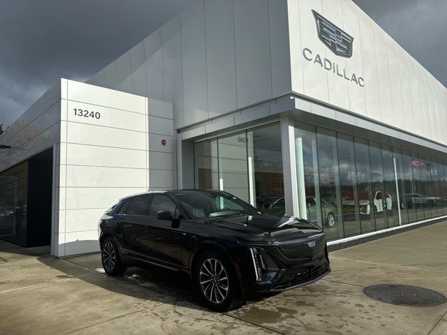 2025 Cadillac LYRIQ Sport