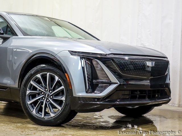 2025 Cadillac LYRIQ Sport