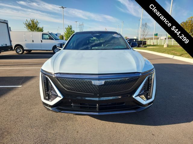 2025 Cadillac LYRIQ Sport