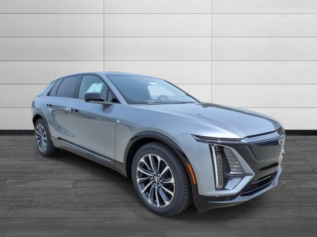 2025 Cadillac LYRIQ Sport