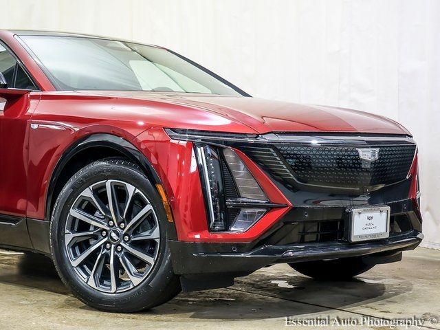 2025 Cadillac LYRIQ Sport