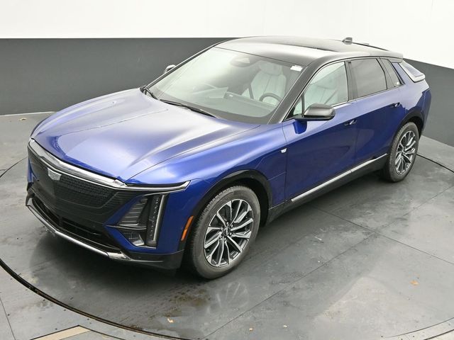 2025 Cadillac LYRIQ Sport
