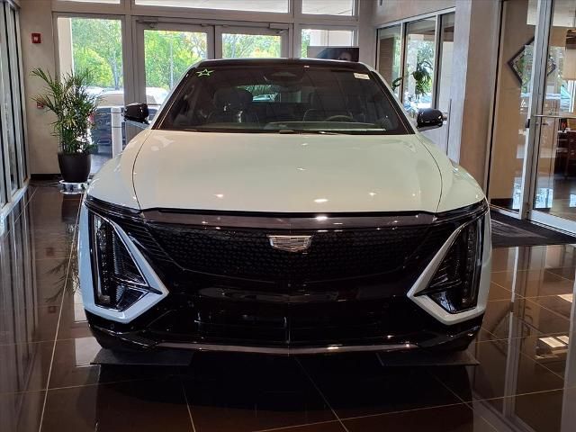 2025 Cadillac LYRIQ Sport