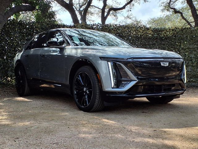 2025 Cadillac LYRIQ Sport