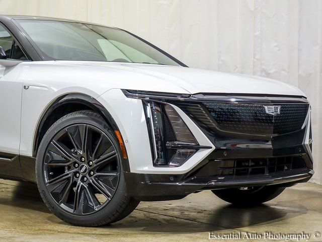 2025 Cadillac LYRIQ Sport