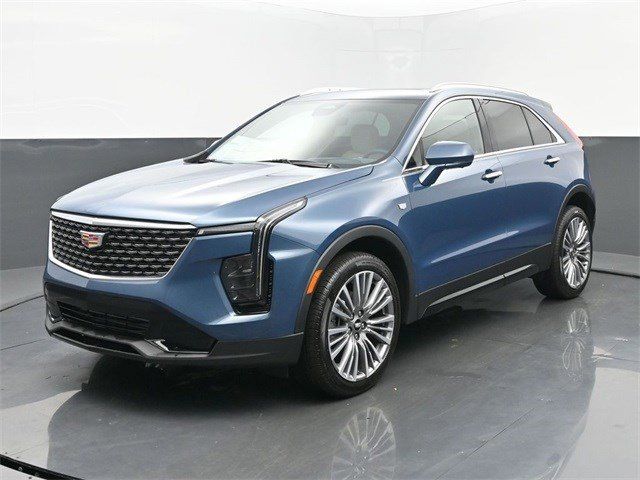 2025 Cadillac XT4 Premium Luxury