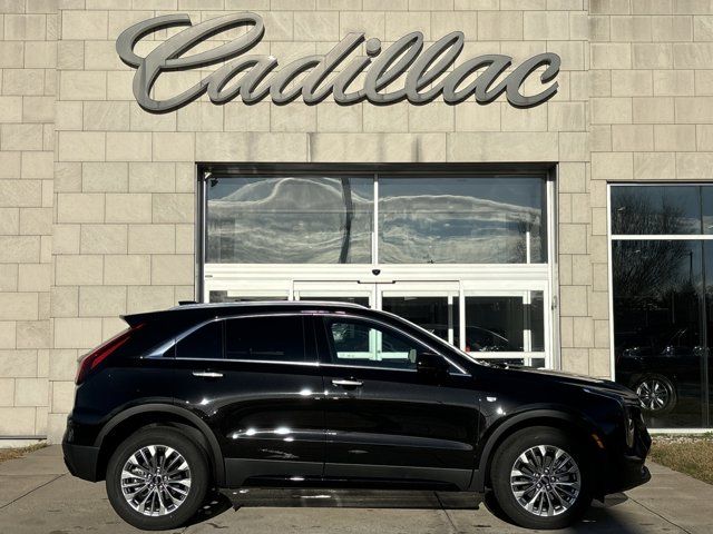 2025 Cadillac XT4 Premium Luxury