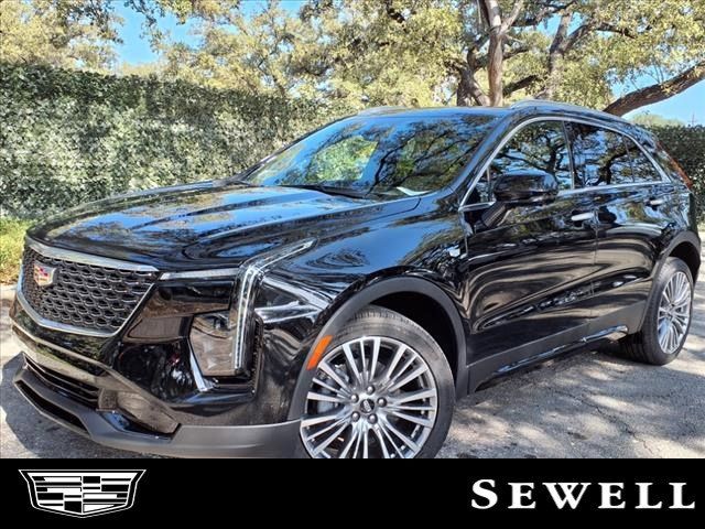 2025 Cadillac XT4 Premium Luxury