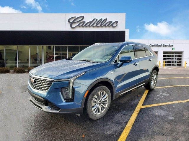 2025 Cadillac XT4 Premium Luxury