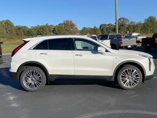 2025 Cadillac XT4 Premium Luxury