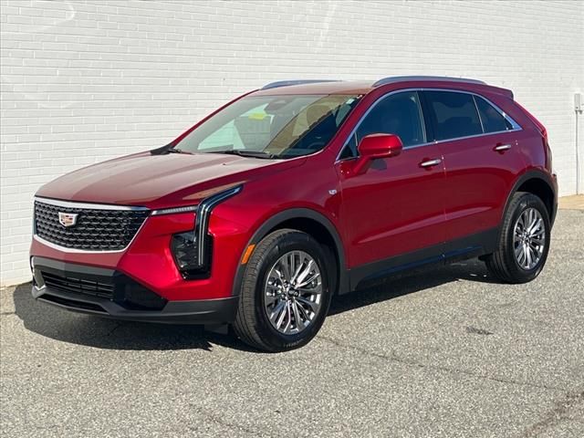 2025 Cadillac XT4 Premium Luxury