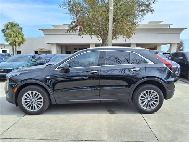 2025 Cadillac XT4 Premium Luxury