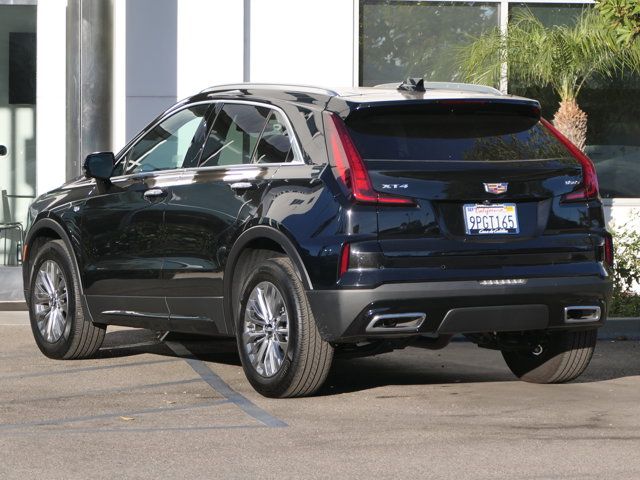 2025 Cadillac XT4 Premium Luxury