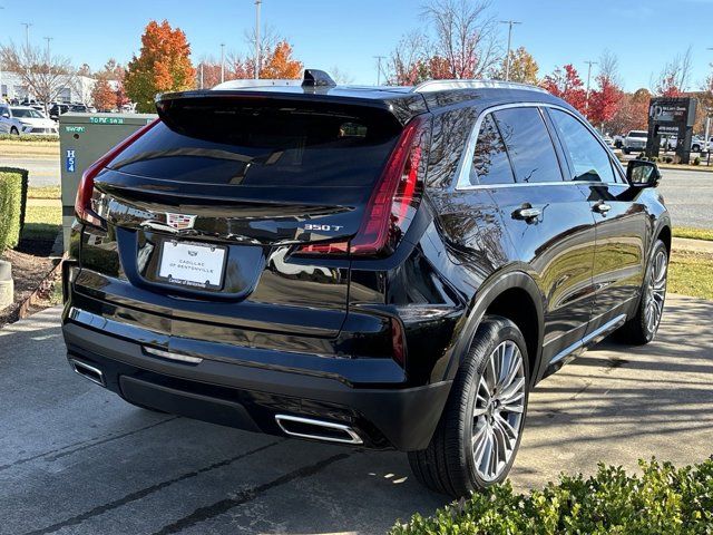 2025 Cadillac XT4 Premium Luxury