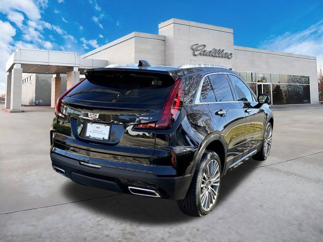 2025 Cadillac XT4 Premium Luxury