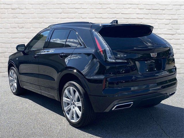 2025 Cadillac XT4 Sport