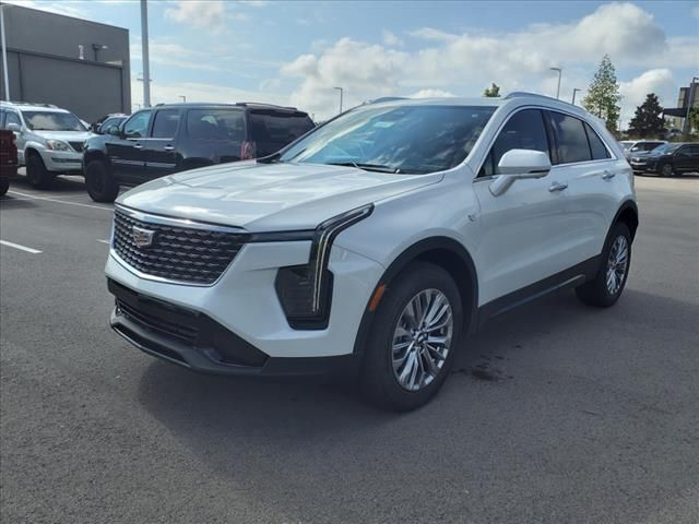 2025 Cadillac XT4 Premium Luxury