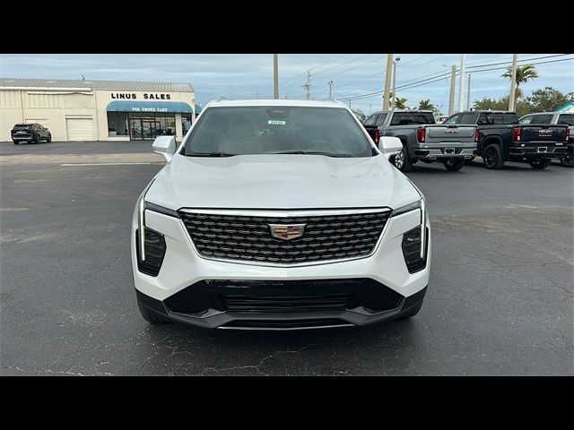 2025 Cadillac XT4 Premium Luxury