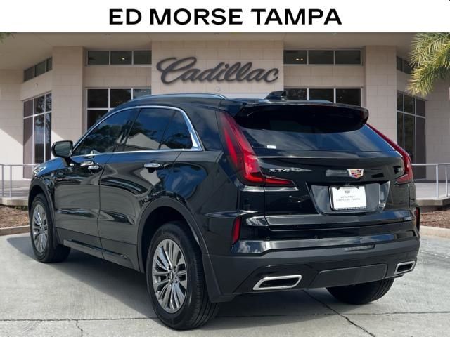 2025 Cadillac XT4 Premium Luxury