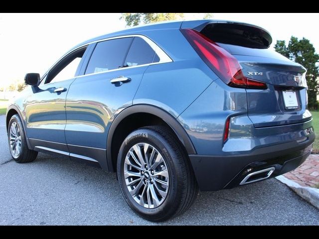 2025 Cadillac XT4 Premium Luxury