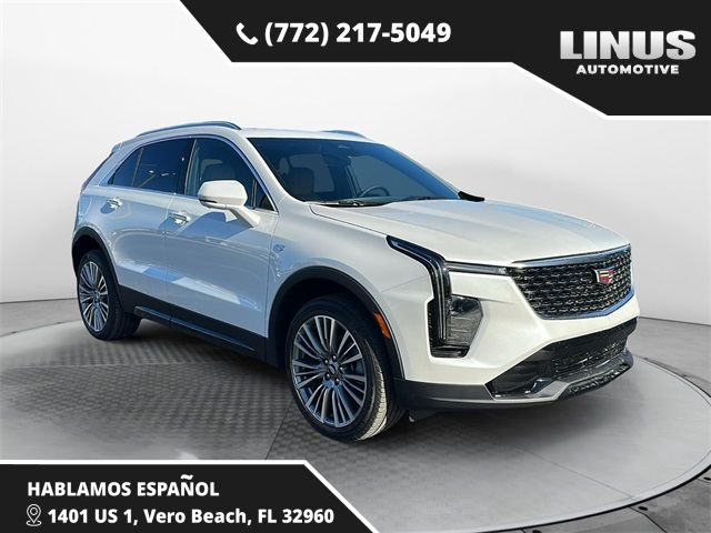 2025 Cadillac XT4 Premium Luxury