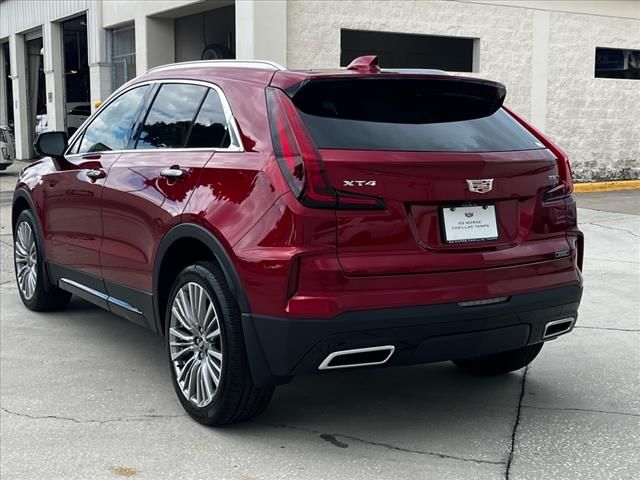 2025 Cadillac XT4 Premium Luxury