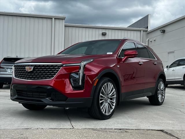 2025 Cadillac XT4 Premium Luxury